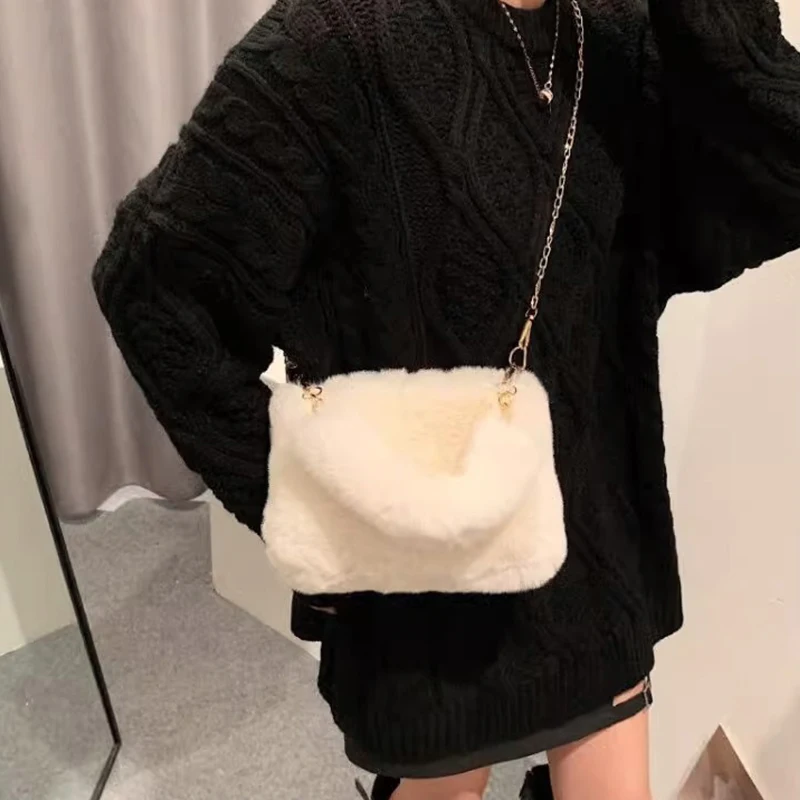 Plush Faux Fur Tote Bag for Women Winter Shoulder Bag Casual Fluffy Crossbody Bags Fashion Chain Handbag Girls Soft Purse