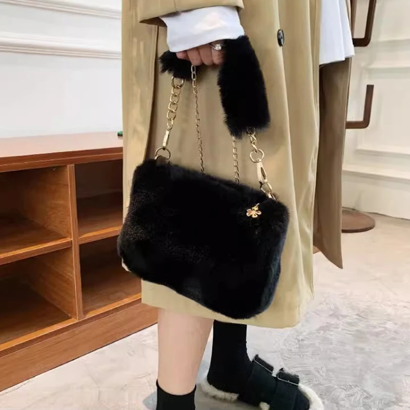 Plush Faux Fur Tote Bag for Women Winter Shoulder Bag Casual Fluffy Crossbody Bags Fashion Chain Handbag Girls Soft Purse