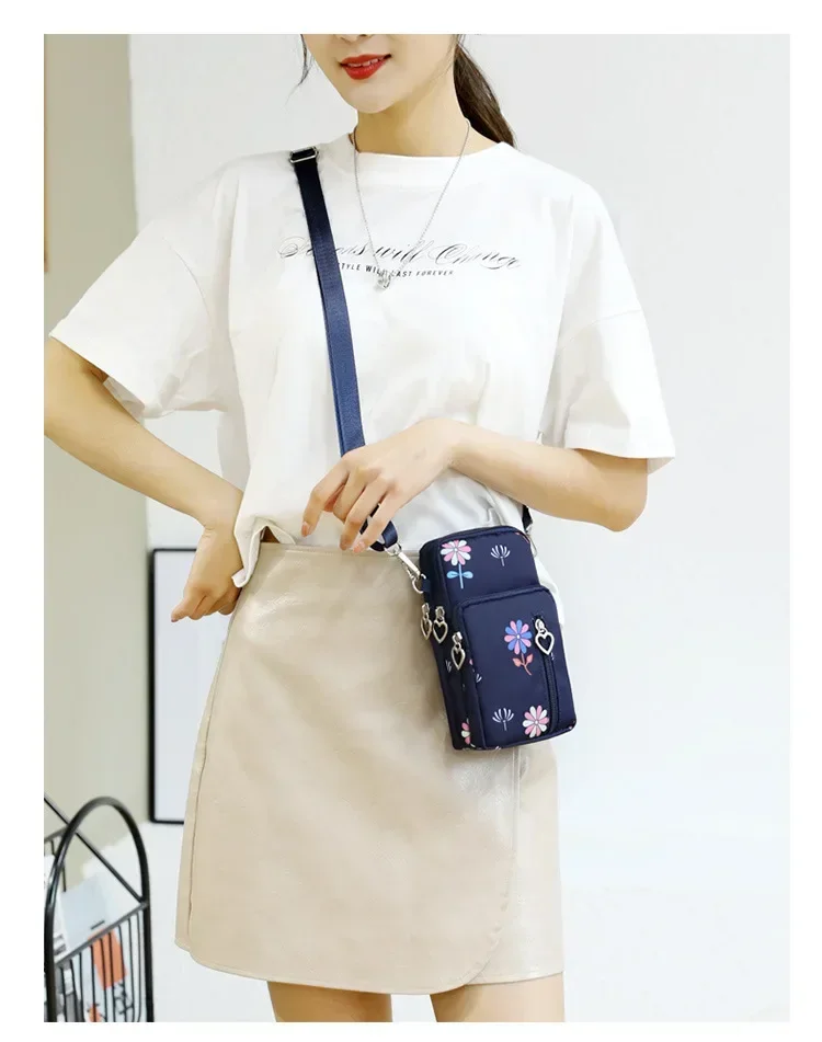 Waterproof Mobile Phone Bag Women's Mini Oxford Crossbody Bag Daily Multi-layer Zipper Purse Casual Outdoor Travel Nylon Bag